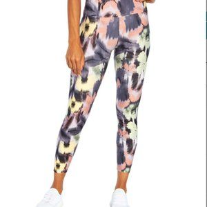 NWT Bally Total Fitness Chalk Violet 25 Kayla Tummy-Control High Waist Leggings